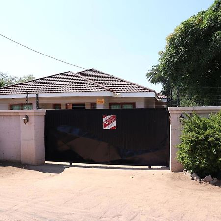 Amariah Guest House Kasane Kültér fotó