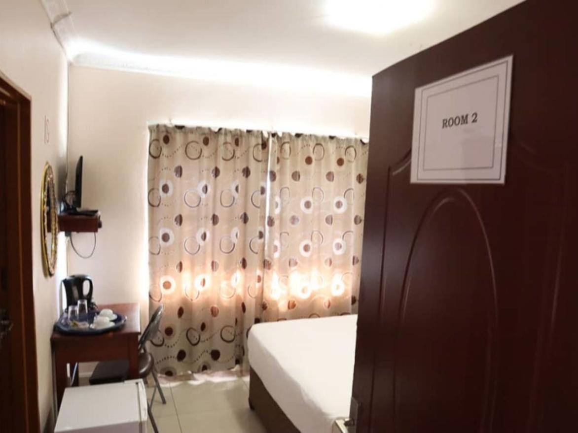 Amariah Guest House Kasane Szoba fotó