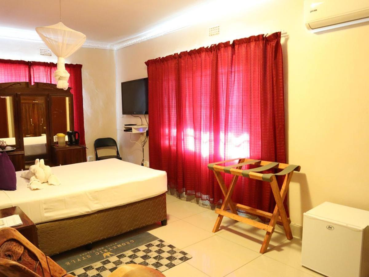 Amariah Guest House Kasane Szoba fotó